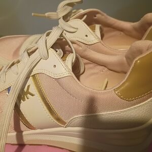 Michael Kors Women's Cream and Gold Sneakers